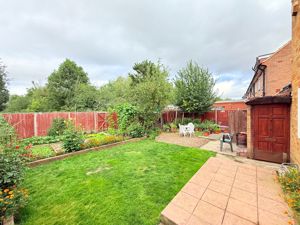 Photo 7- click for photo gallery